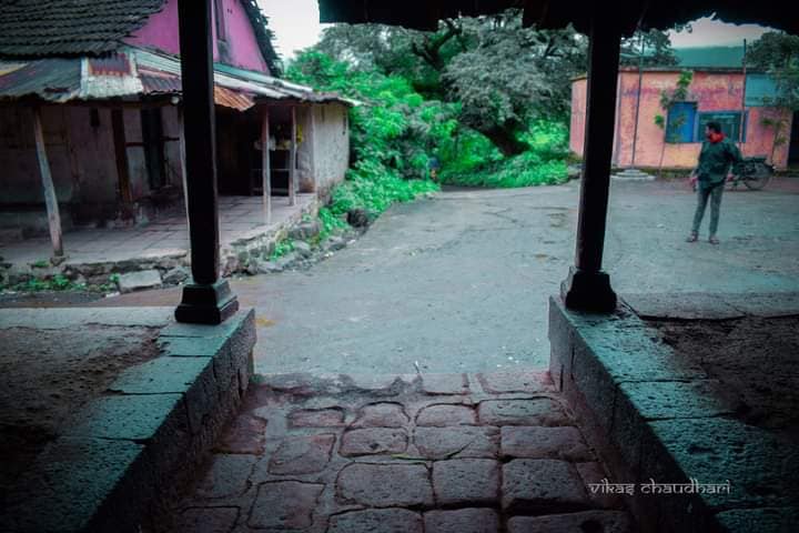 वाडा आवार 