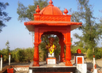 सिंहगड किल्ल्यावरील तानाजी मालुसरे यांचा पुतळा